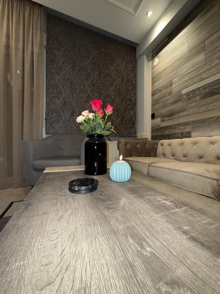 테살로니키 Business Flat Stavroupoli 아파트 외부 사진