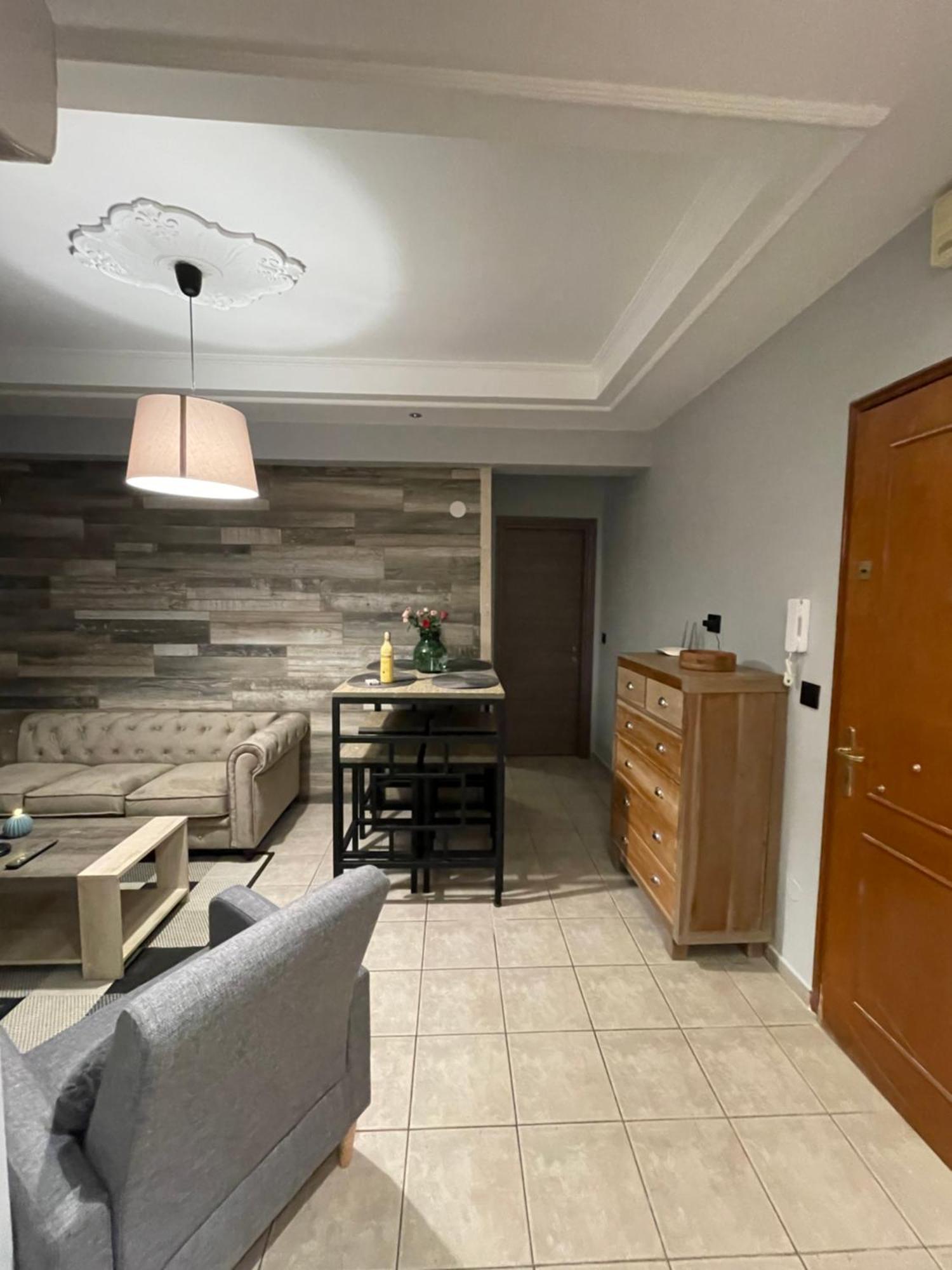 테살로니키 Business Flat Stavroupoli 아파트 외부 사진