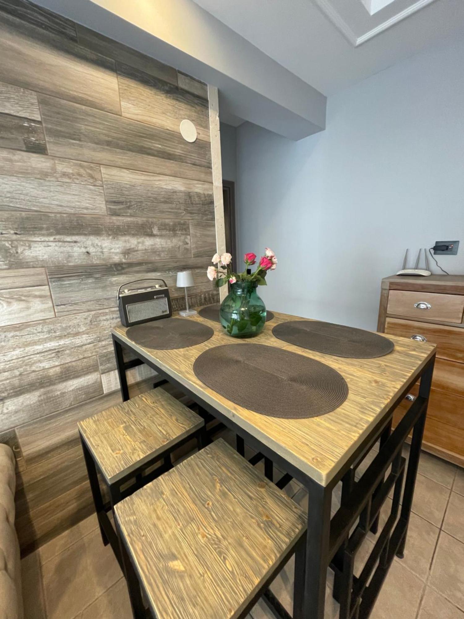 테살로니키 Business Flat Stavroupoli 아파트 외부 사진